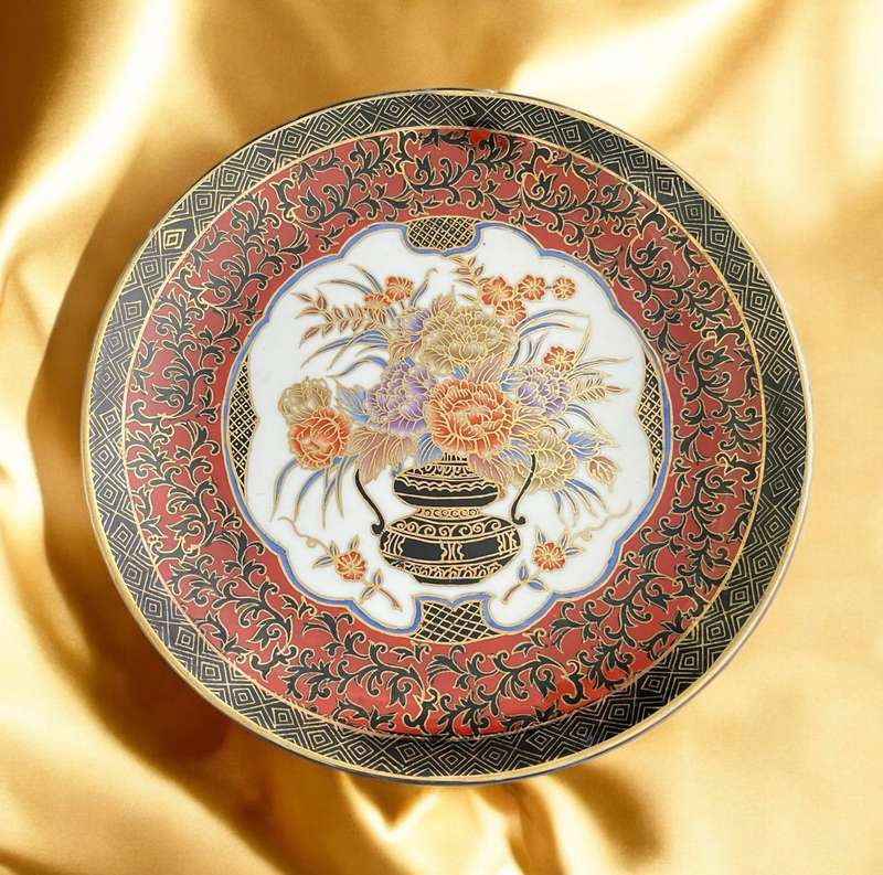 Plate Oriental display