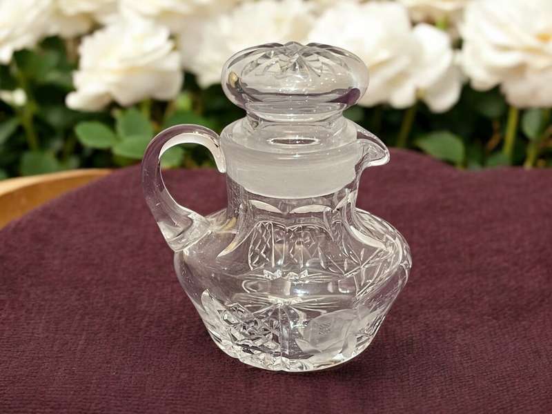 Decanter salad dressing/oil