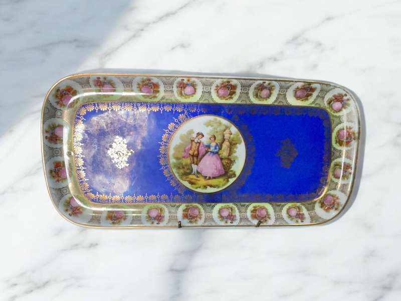 Plate/tray display Bavarian