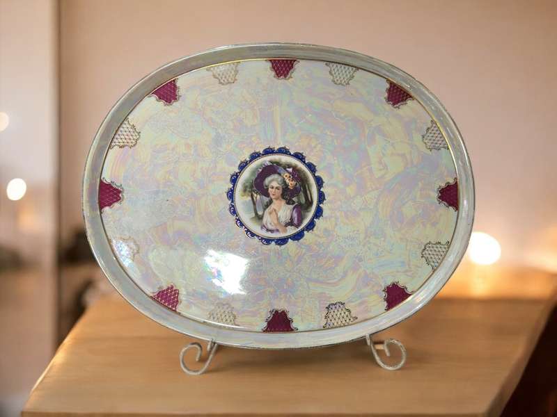 Plate/tray display Bavarian