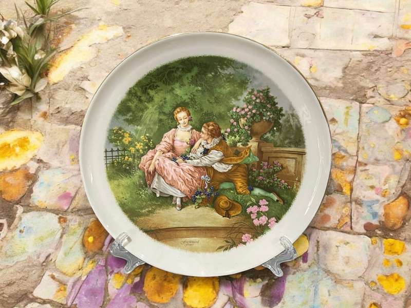 Plate display Limoges