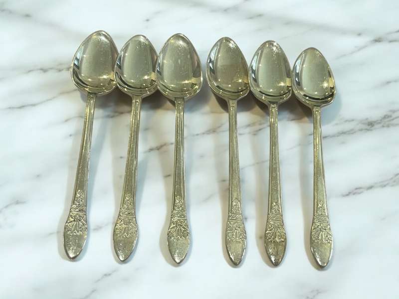 Teaspoons boxed(NR42)