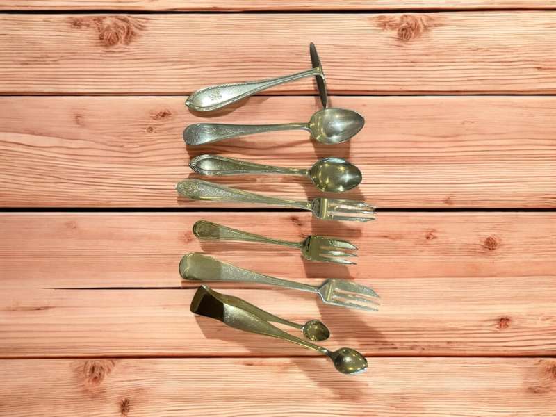 Cutlery lot(5)
