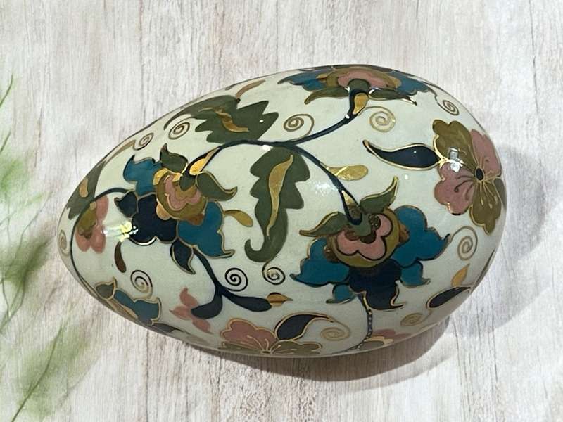 Ornament egg