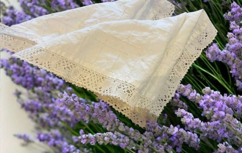 Hankies ladies each