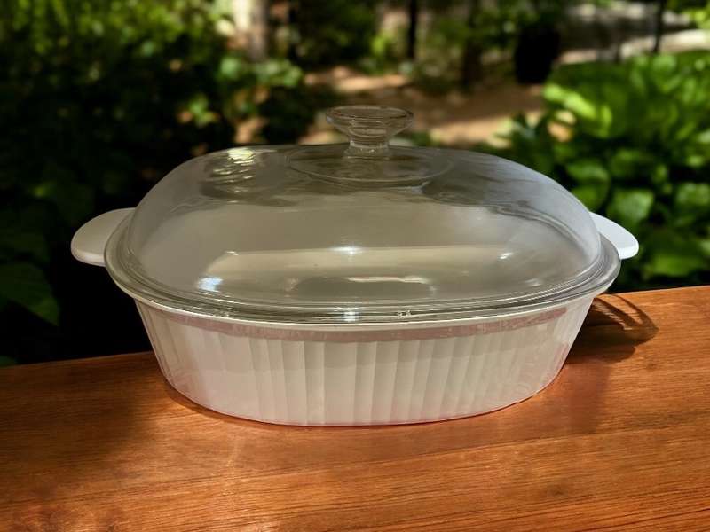 Corningware French White xtra lrg(NR16)