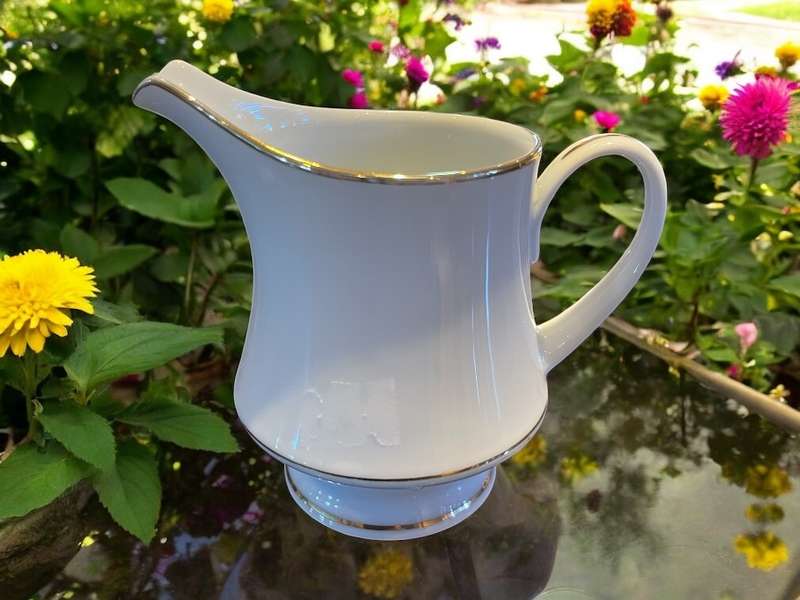 Creamer Noritake