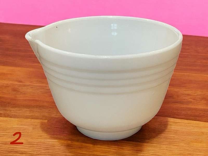 Bowl mixing milk glass(NR2)