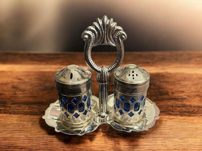 Salt pepper set