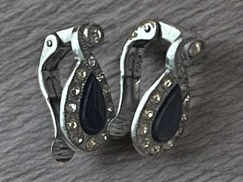 Earrings clip on vintage