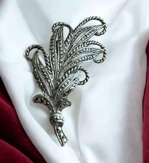 Brooch marcasite vintage(X)