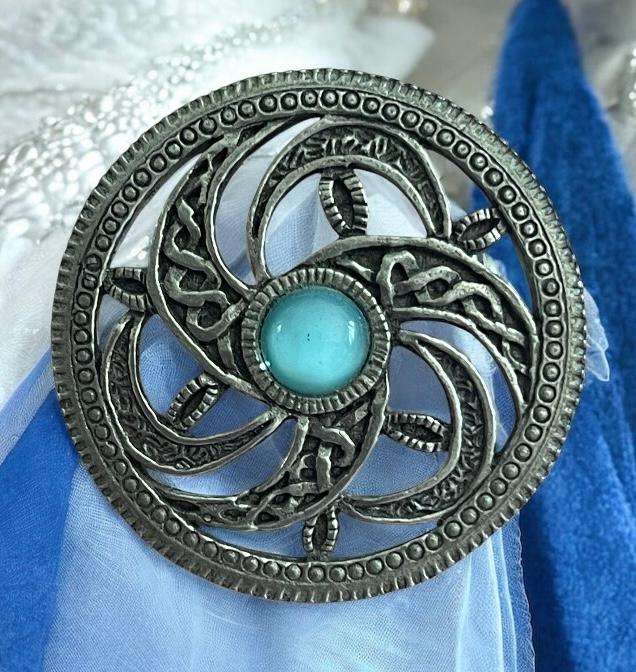 Brooch Celtic Irish vintage  (H)