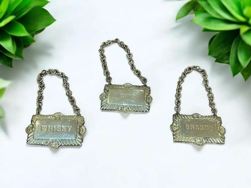 Decanter lables/tags silver plated set x3