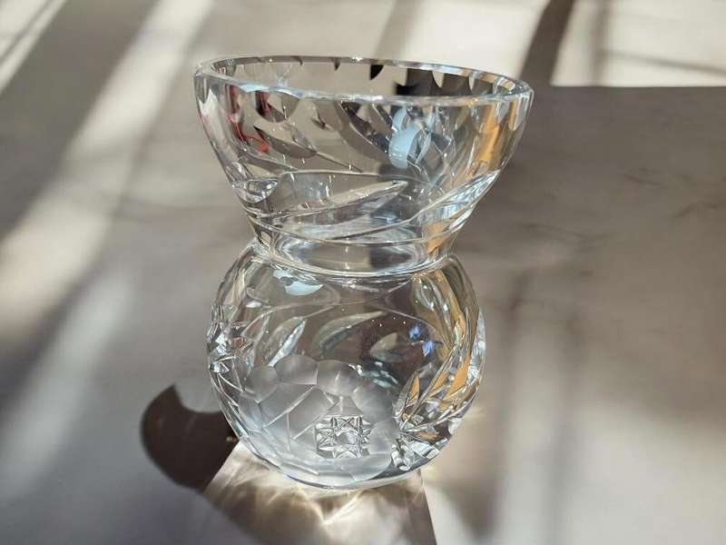 Vase rose cut crystal each