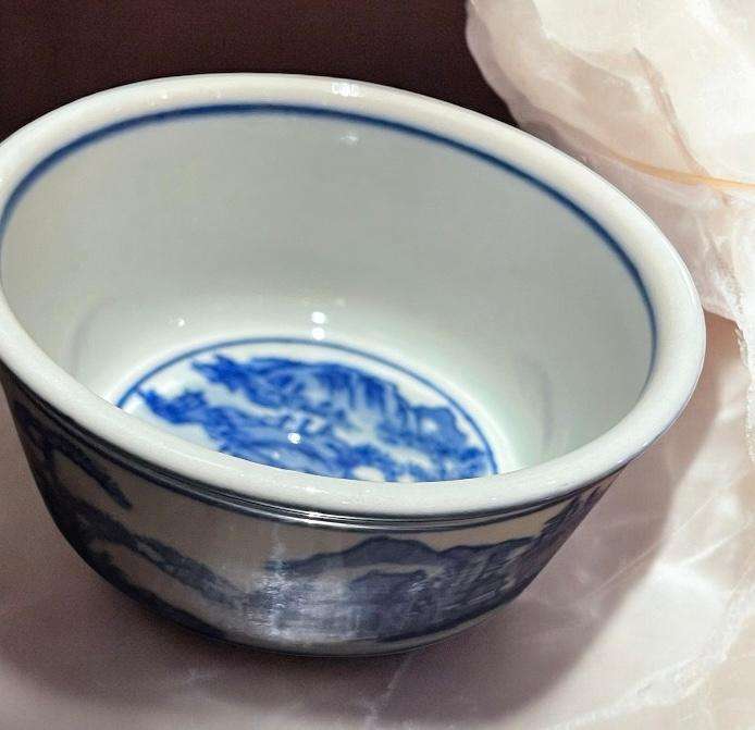 Bowls Oriental each