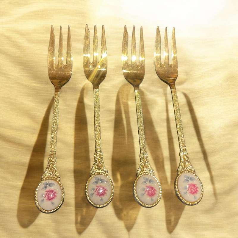 Cake forks gold plated(NR22)
