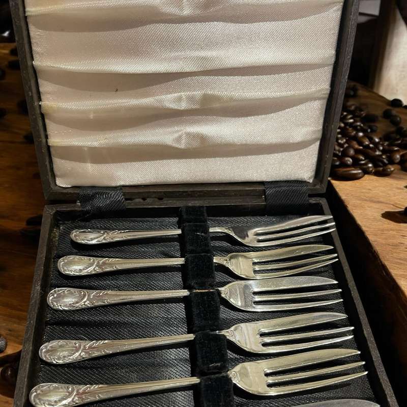 Cake forks boxed (NR33)