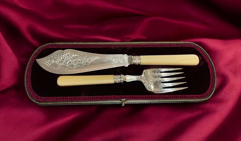 Servers set bone handled(NR4)