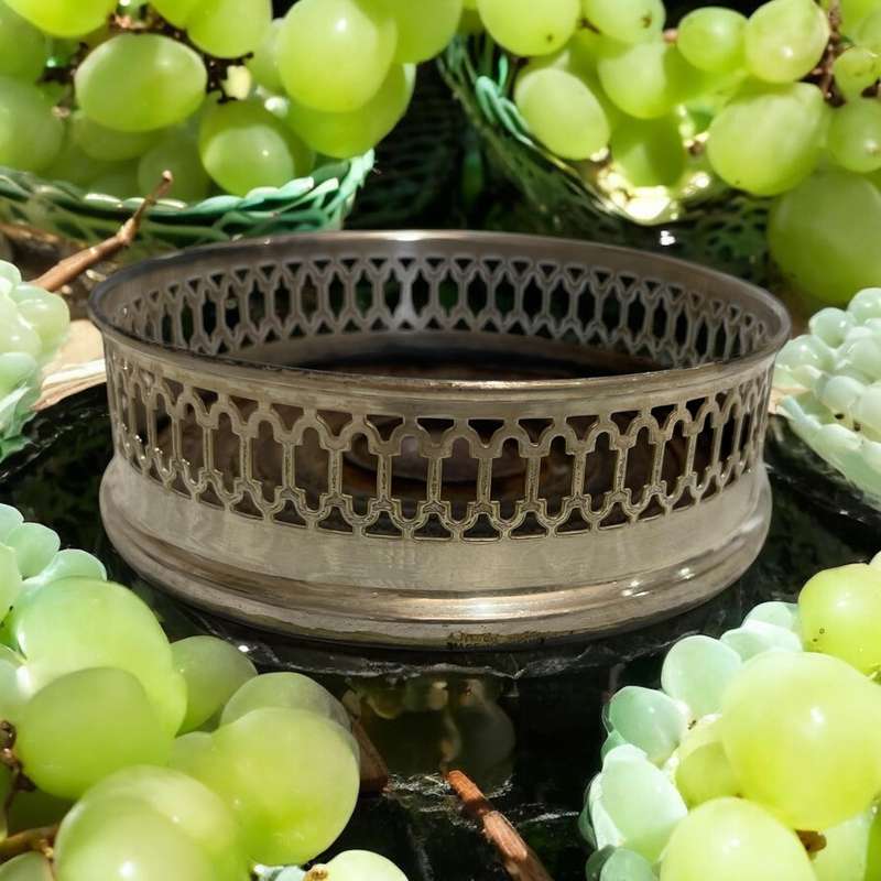 Bottle stand/coaster