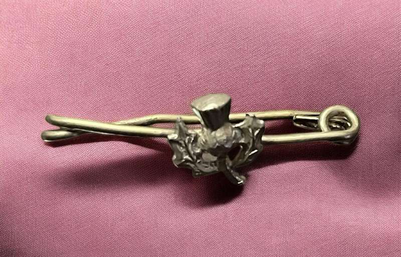 Brooch thistle silver