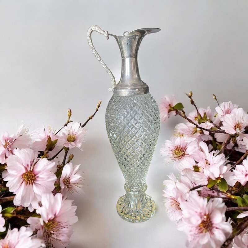 Claret jug