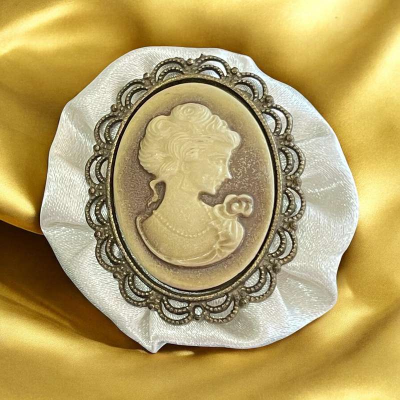Brooch(NR12)