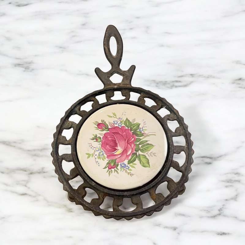Trivet
