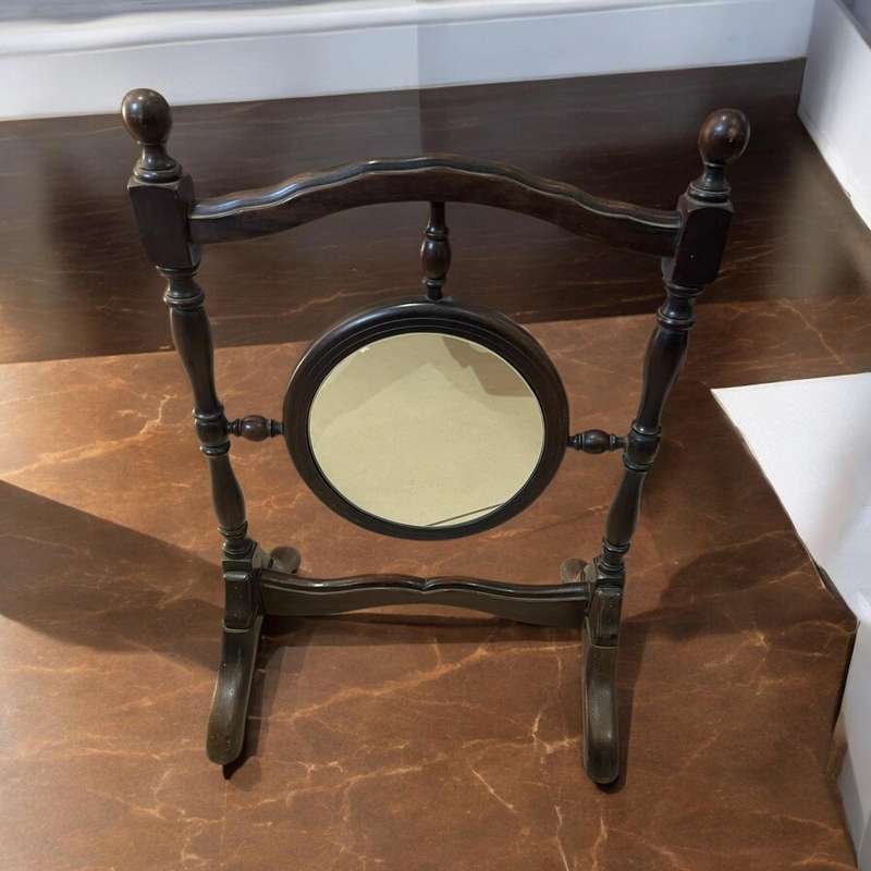 Mirror dresser top