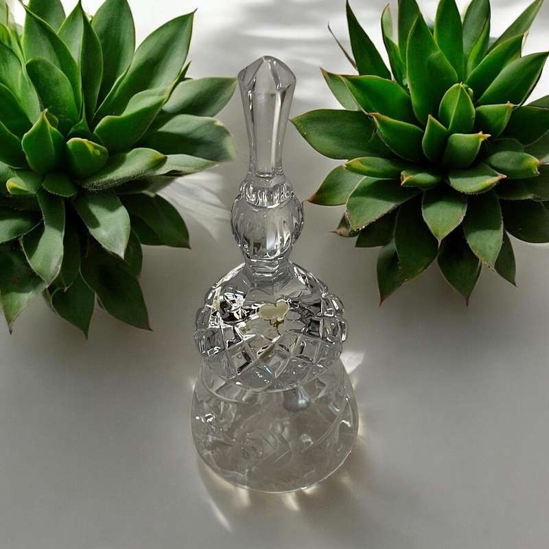 Bell crystal rose cut