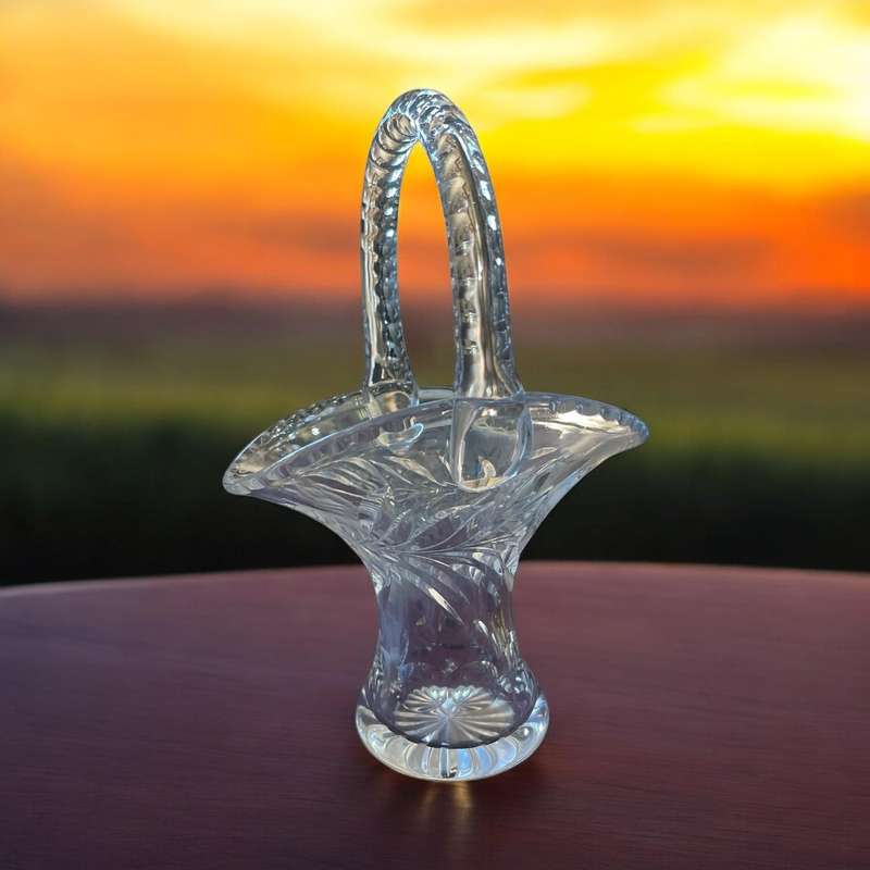 Basket crystal