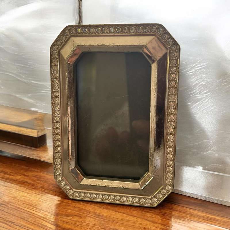 Photo frame bling