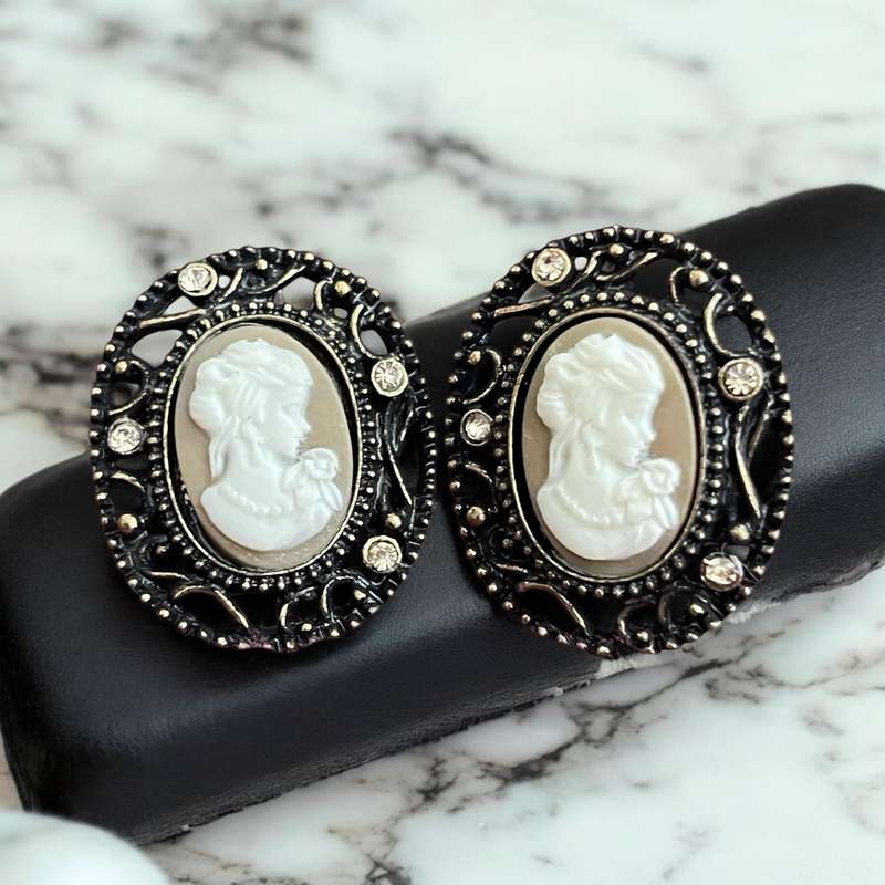 Earrings cameo costume jewellery