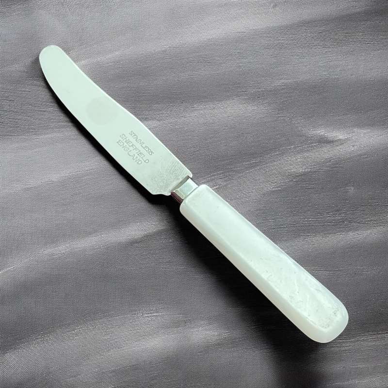 Butter/pate knife faux mother pearl(NR12)
