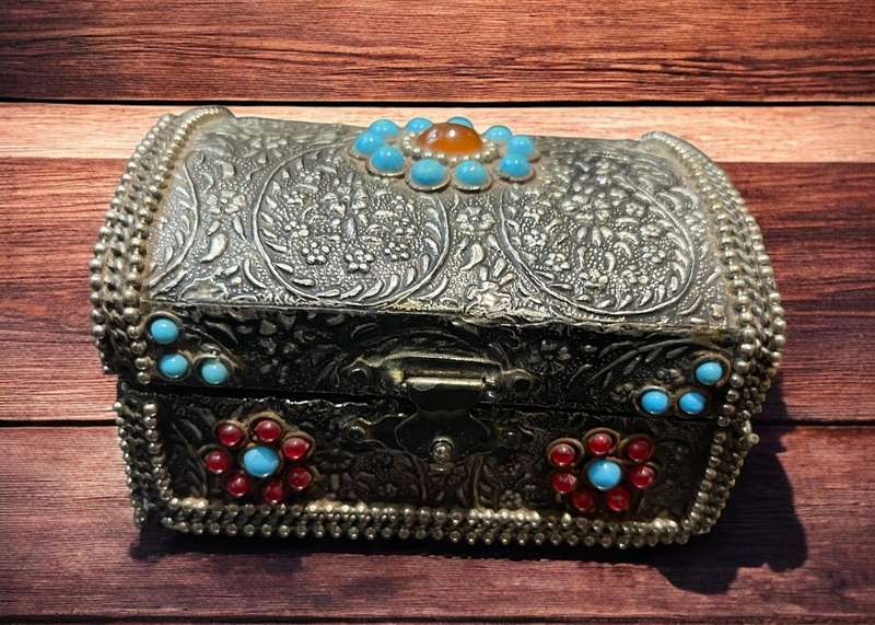 Trinket/ jewellery holder Indian