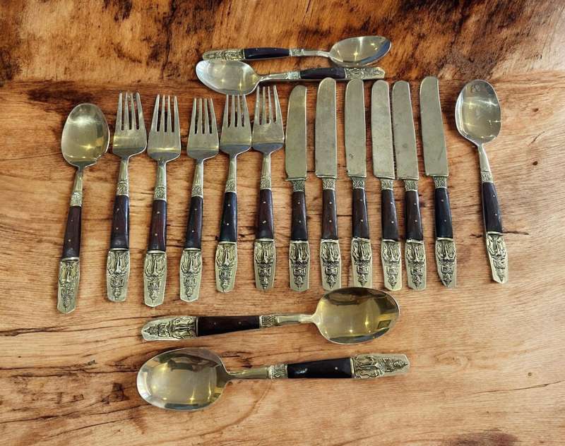 Cutlery set brass