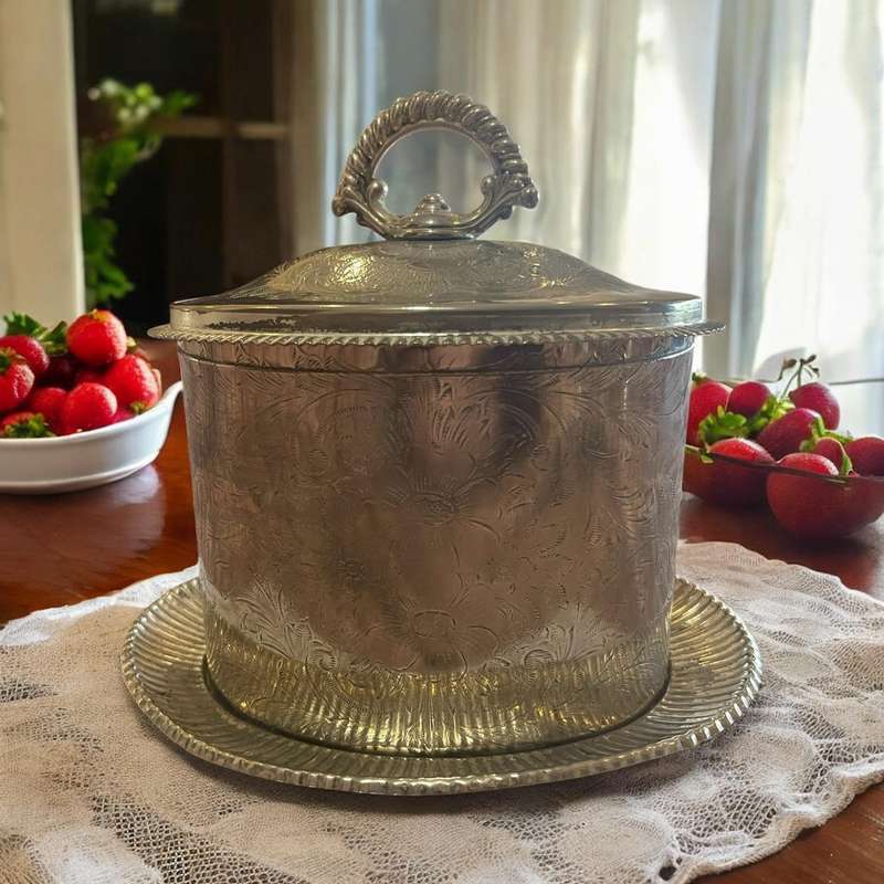 Tea/biscuit caddy