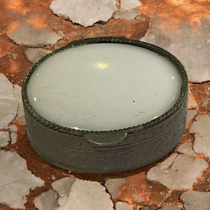 Pill box/trinket holder