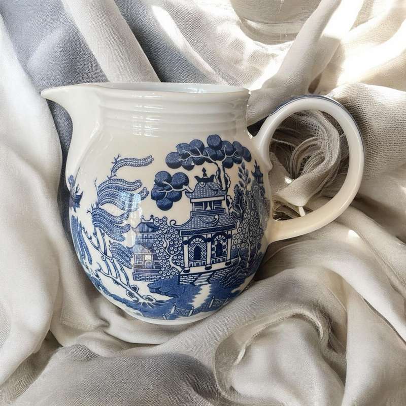 Milk jug Churchill