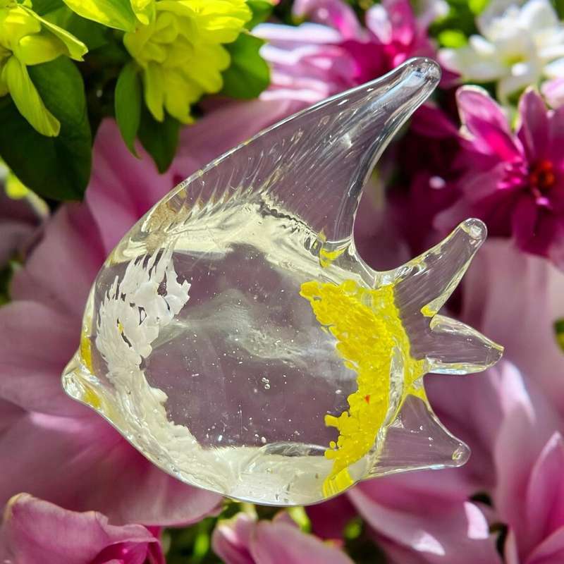 Ornaments/paperweights fish glass each