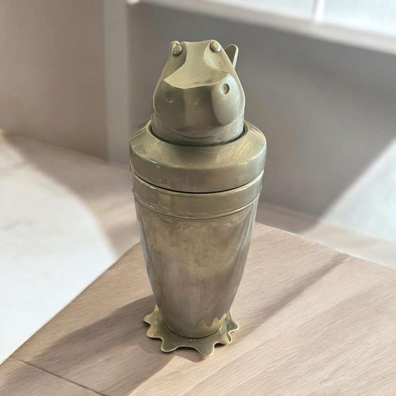 Cocktail shaker