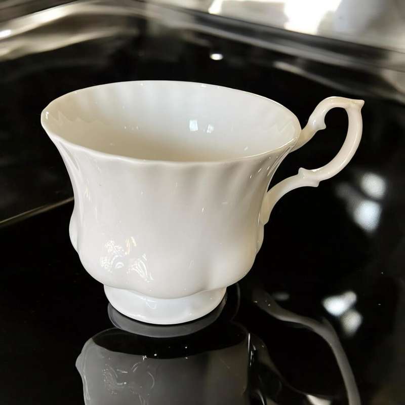 Teacup Royal Albert each