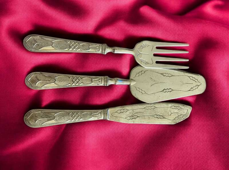 Cutlery serving set