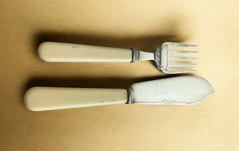 Cutlery serving set bone handled(NR1)