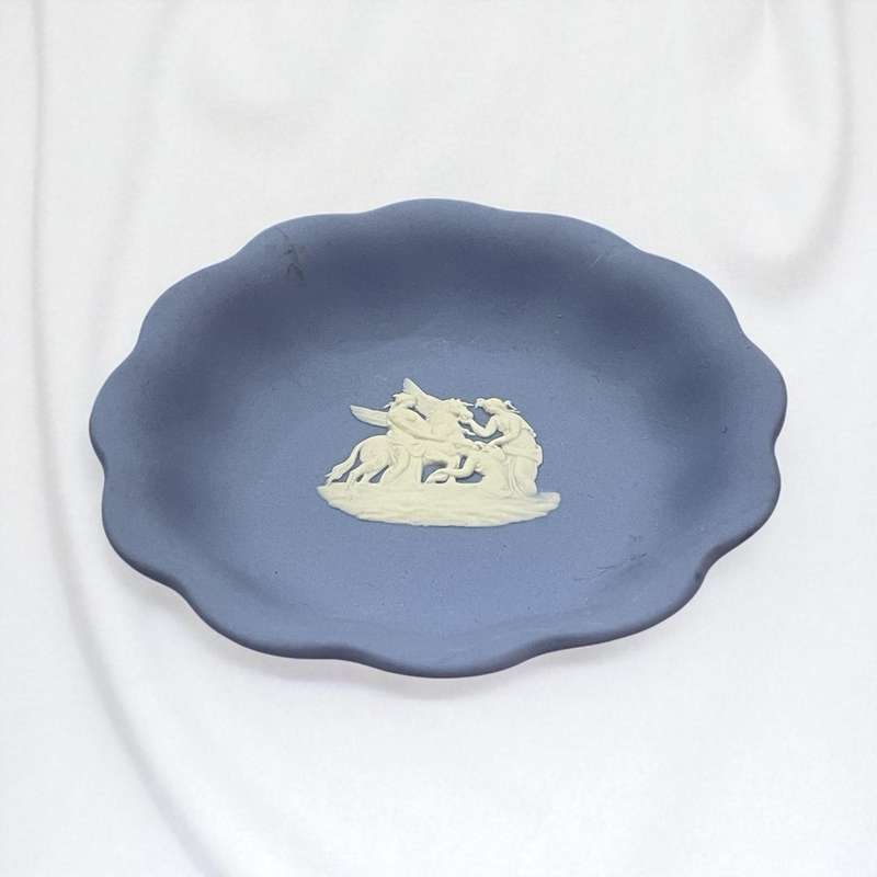 Plate display Wedgwood