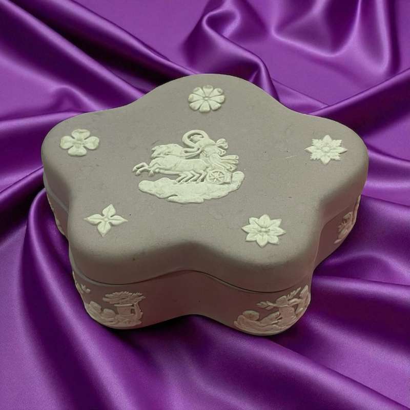 Trinket holder Wedgwood lilac