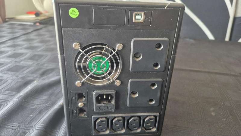 RCT 2000VA/1200W UPS