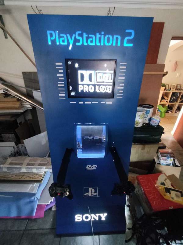 PS2 Kiosk - Playstation 2 (With console and games)