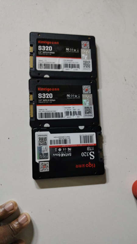 1tb SSD 2.5" SATA