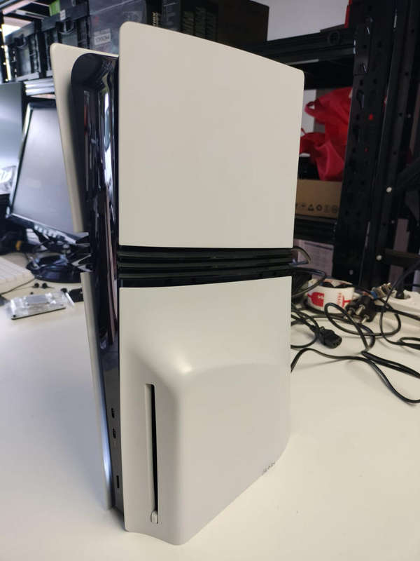 PS5 PRO  / Disk drive / Stand / 1 Game