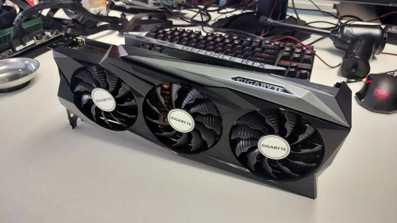 24GB RTX 3090 - Gigabyte Gaming